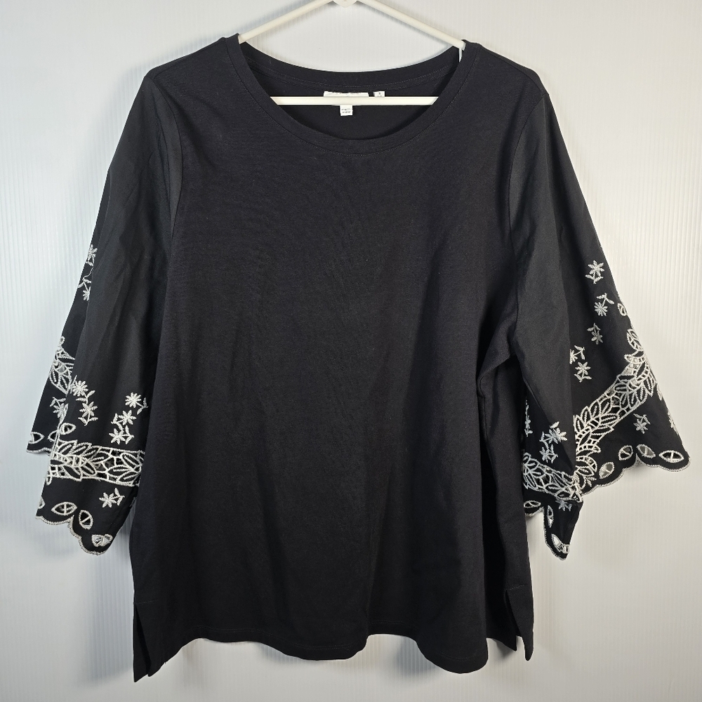 Chico's Women's Black Tunic Top With White Embroidered Bell Sleeves Size 3/XL